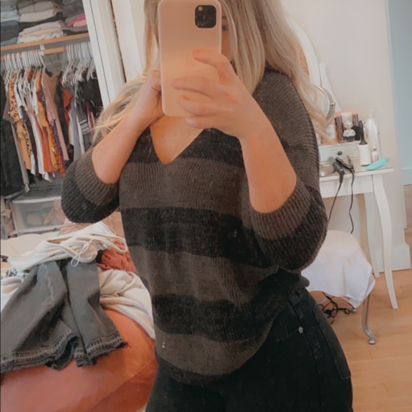 Express sweater - Picture 3 of 9